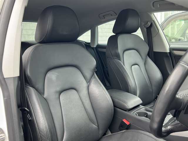 アウディ Ａ５ SB 2．0 TFSI クワトロ 静岡県 2012(平24)年 7.7万km 白 純正ナビ/オートパーキング/ステアリングスイッチ/全席電動シート/ビルドインETC/スペアキー×１/ワンオーナー/フォグライト/純正１８インチアルミホイール/BT/TV（フルセグ）/オートホールド