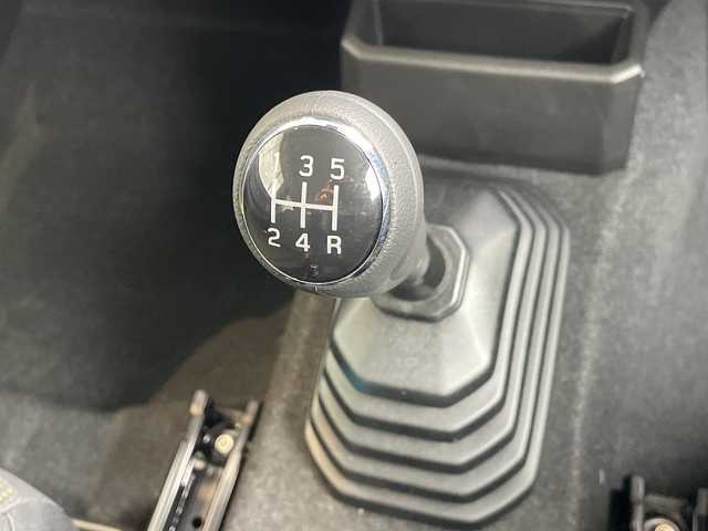 スズキ ジムニー XC 愛知県 2025(令7)年 0.1万km キネティックイエロー/ブラックトップ2トーン 届出済未使用車/スズキセーフティサポート/クルーズコントロール/シートヒーター/LEDヘッドライト/スマートキー/プッシュスタート/アイドリングストップ/ダウンヒルアシストコントロール/レーンキープアシスト