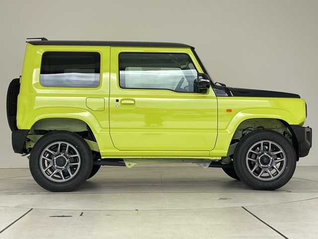 スズキ ジムニー XC 愛知県 2025(令7)年 0.1万km キネティックイエロー/ブラックトップ2トーン 届出済未使用車/スズキセーフティサポート/クルーズコントロール/シートヒーター/LEDヘッドライト/スマートキー/プッシュスタート/アイドリングストップ/ダウンヒルアシストコントロール/レーンキープアシスト