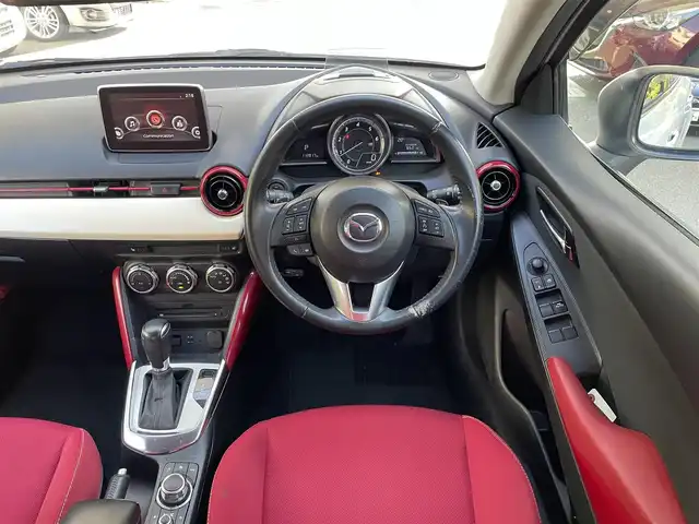 マツダ デミオ XD ミッドセンチュリー 福岡県 2015(平27)年 11.3万km スノーフレイクホワイトパールマイカ 純正メーカーナビ/（AM/FM/CD/DVD/USB/AUX/Bluetooth/フルセグTV）/パドルシフト/クルーズコントロール/横滑り防止/レーンキープ/アイドリングストップ/衝突軽減ブレーキ/シートヒーター（運転席/助手席）/ハンズフリー/オートライト/フォグランプ/電格ミラー/純正フロアマット/純正アルミホイール/ETC/ドライブレコーダー前/保証書/取扱説明書/スペアキー×１