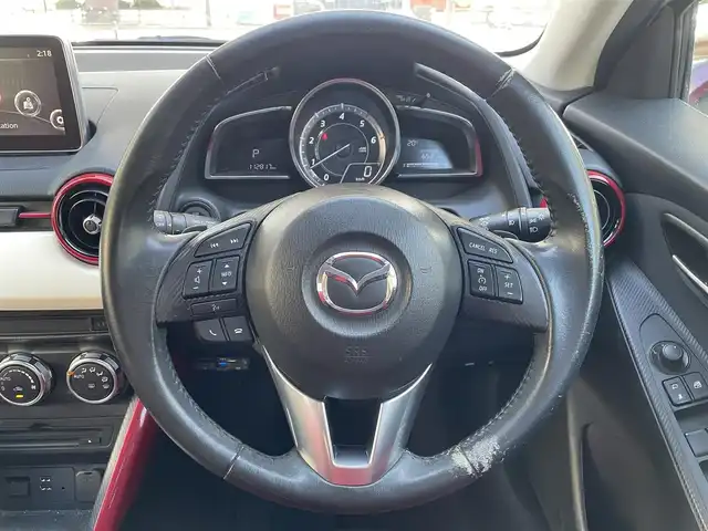 マツダ デミオ XD ミッドセンチュリー 福岡県 2015(平27)年 11.3万km スノーフレイクホワイトパールマイカ 純正メーカーナビ/（AM/FM/CD/DVD/USB/AUX/Bluetooth/フルセグTV）/パドルシフト/クルーズコントロール/横滑り防止/レーンキープ/アイドリングストップ/衝突軽減ブレーキ/シートヒーター（運転席/助手席）/ハンズフリー/オートライト/フォグランプ/電格ミラー/純正フロアマット/純正アルミホイール/ETC/ドライブレコーダー前/保証書/取扱説明書/スペアキー×１