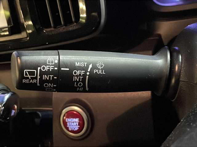 ホンダ Ｎ ＯＮＥ プレミアム Lパッケージ 新潟県 2013(平25)年 5.5万km ミラノレッド 社外SDナビ/フルセグＴＶ・Bluetooth接続・CD/ＤＶＤ再生/バックカメラ/純正フロアマット/純正ＡＷ/ウインカーミラー/プッシュスタート