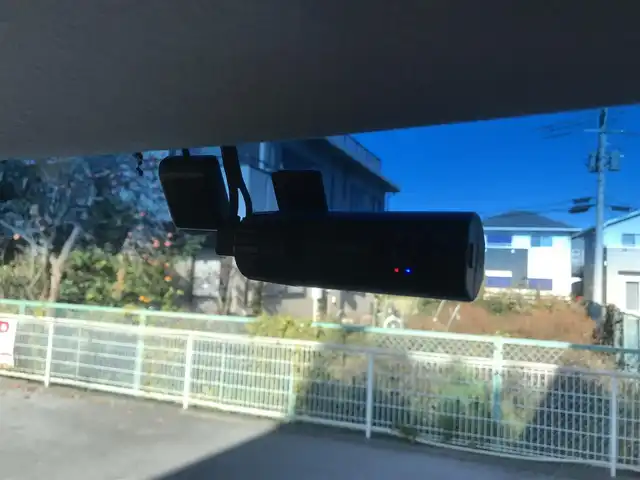 ホンダ Ｎ ＢＯＸ カスタム G Lパッケージ 栃木県 2013(平25)年 10.1万km プレミアムホワイトパール (株)IDOMが運営する【じしゃロン小山店】の自社ローン対象車両になります。こちらは現金ご利用時の価格です。/自社ローンご希望の方は別途その旨お申付け下さい。//禁煙車/純正ワンセグナビ/（CD/DVD/AM/FMラジオ）/スマートキー/プッシュスタート/バックカメラ/ＥＴＣ/ドライブレコーダー/片側パワースライドドア/チップアップシート/アイドリングストップ/ステアリングリモコン/電動格納ドアミラー/パワーウインドウ/オートライト