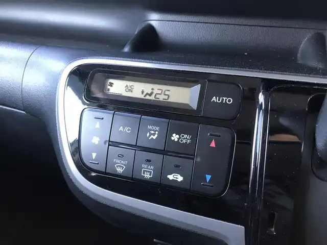 ホンダ Ｎ ＢＯＸ カスタム G Lパッケージ 栃木県 2013(平25)年 10.1万km プレミアムホワイトパール (株)IDOMが運営する【じしゃロン小山店】の自社ローン対象車両になります。こちらは現金ご利用時の価格です。/自社ローンご希望の方は別途その旨お申付け下さい。//禁煙車/純正ワンセグナビ/（CD/DVD/AM/FMラジオ）/スマートキー/プッシュスタート/バックカメラ/ＥＴＣ/ドライブレコーダー/片側パワースライドドア/チップアップシート/アイドリングストップ/ステアリングリモコン/電動格納ドアミラー/パワーウインドウ/オートライト