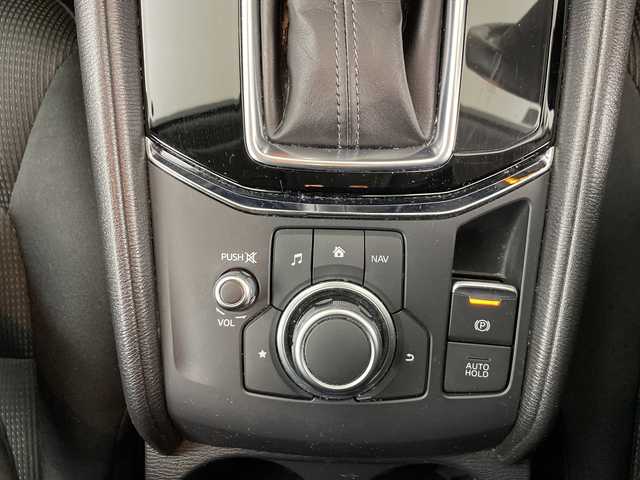 マツダ ＣＸ－５ XD プロアクティブ 道央・札幌 2017(平29)年 6.3万km スノーフレイクホワイトパールマイカ ・4WD/ディーゼルターボ/・i-ActiveSense/・メーカー純正SDナビ/・BT/DVD/CD/SD/フルセグTV/・USB/AUX/・バック/サイドカメラ/・パワーバックドア/・レーダークルーズコントロール/・LEDオートライト/・フォグランプ/・D席メモリーパワーシート/・シートヒーター/・ステアリングヒーター/・ヘッドアップディスプレイ/・ブラインドスポットモニター/・純正17インチAW/・ETC2.0