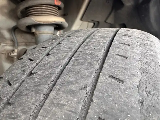 日産 ノート e－パワー X Bアロー 宮城県 2018(平30)年 5.8万km ブリリアントホワイトパール/スーパーブラック 2トーン インテリジェントアラウンドビューモニターセット/・踏み間違い衝突防止アシスト/・フロント/バックソナー/・インテリジェントアラウンドビューモニター/・スマートルームミラー/・ドアミラーヒーター/＝＝＝/インテリジェントエマージェンシーブレーキ/車線逸脱警報/車線逸脱防止支援システム/インテリジェントクルーズコントロール/社外ナビ/・Bluetooth/・CD/DVD/・フルセグTV/ETC/ドライブレコーダー/ハイビームアシスト/オートライト/スマートキー＆プッシュスタート/電動格納ミラー/純正15インチAW/Wエアバッグ
