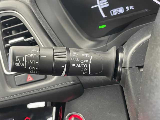 ホンダ ヴェゼル ハイブリッド Z ホンダセンシング 埼玉県 2018(平30)年 4万km オーロラアメジストメタリック 純正8インチインターナビ/ CD DVD フルセグTV Bluetooth/バックカメラ/ホンダセンシング/レーダークルーズコントロール/レーンキープアシスト/先行車発進お知らせ機能/標識認識機能/リアクティブフォースペダル/ハーフレザーシート/シートヒーター/ブレーキホールド/パドルシフト/ステアリングリモコン/LEDオートライト/スマートキー/ETC