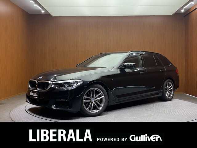 ＢＭＷ ５２３ｄ xDriveツーリング Mスピリット 千葉県 2020(令2)年 2万km サファイアブラックP ハイラインＰＫＧ　/アドバンスＰＫＧ　/黒革　/ＡＣＣ　/ナビ　/ＴＶ　/Ｂｌｕｅｔｏｏｔｈ接続　/３６０°パーキングアシストプラス　/アンビエントライト　/シートヒーター　/電動リアゲート　/衝突軽減Ｂ　/ＢＳＭ　/ＬＫＡ