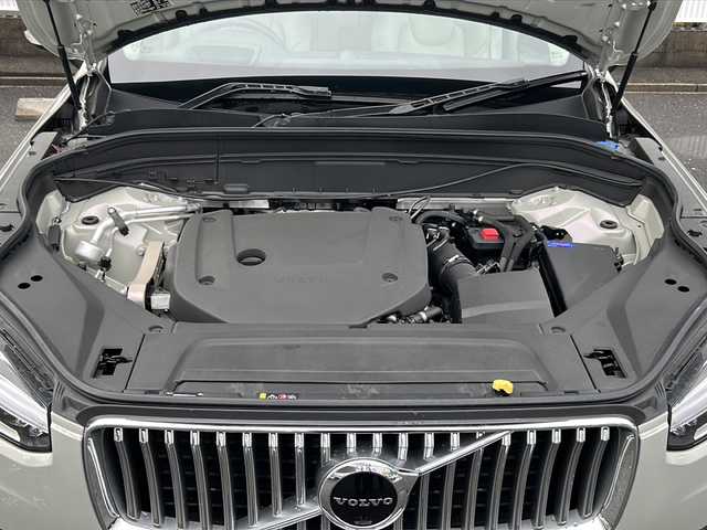 ボルボ ＸＣ９０ B6 AWD インスクリプション 岐阜県 2021(令3)年 2.2万km シルバー フルセグテレビ/バックカメラ/フロントカメラ/サイドカメラ/360度ビューカメラ/ルーフレール/自動駐車/オーディオBowers&Wilkins/ETC/純正ナビ/プッシュスタート/サンルーフ/Bluetooth/Apple carplay/Android Auto/ステアリングヒーター/シートヒーター前後/エアシート前/衝突回避/クルーズコントロール/BLIS/車間警告/自動発車/ドライブモード選択/アクティブ・ベンティング・ライト/純正ドラレコ