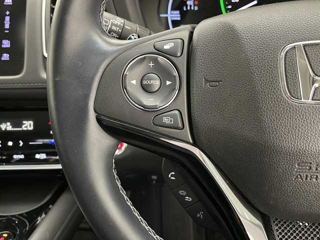 ホンダ ヴェゼル ハイブリッド Z ホンダセンシング 長野県 2020(令2)年 5万km プラチナホワイトパール 4WD/純正インターナビ&ワンセグTV&CD&USB&BT/ホンダセンシング/アダプティブクルーズコントロール/レーンキープアシスト/車線逸脱警報/衝突軽減ブレーキ/先行車発進告知/標識認識表示/ハーフレザーシート/前席シートヒーター/ステアリングスイッチ/パドルシフト/バックカメラ/ビルトインETC/LEDヘッドライト/オートライト/フロントフォグランプ/電動格納ミラー/ウィンカーミラー/ドアミラーヒーター/電動ホールド/ブレーキホールド/純正17インチAW装着/純正フロアマット/プッシュスタート/スマートキー