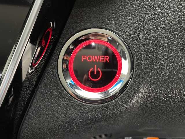ホンダ ヴェゼル ハイブリッド Z ホンダセンシング 長野県 2020(令2)年 5万km プラチナホワイトパール 4WD/純正インターナビ&ワンセグTV&CD&USB&BT/ホンダセンシング/アダプティブクルーズコントロール/レーンキープアシスト/車線逸脱警報/衝突軽減ブレーキ/先行車発進告知/標識認識表示/ハーフレザーシート/前席シートヒーター/ステアリングスイッチ/パドルシフト/バックカメラ/ビルトインETC/LEDヘッドライト/オートライト/フロントフォグランプ/電動格納ミラー/ウィンカーミラー/ドアミラーヒーター/電動ホールド/ブレーキホールド/純正17インチAW装着/純正フロアマット/プッシュスタート/スマートキー