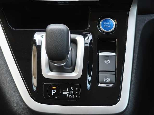 日産 セレナ e－パワー ハイウェイスター V 石川県 2018(平30)年 3.7万km マルーンレッド 純正9インチナビ/アラウンドビューモニター/インテリジェントルームミラー/プロパイロット/両側パワースライドドア/ETC/Fシートヒーター/ステアリングヒーター/純正フルセグテレビ/パーキングアシスト/衝突被害軽減システム/純正前方ドライブレコーダー/前後コーナーセンサー/ACC/純正LEDライト/純正15インチホイール