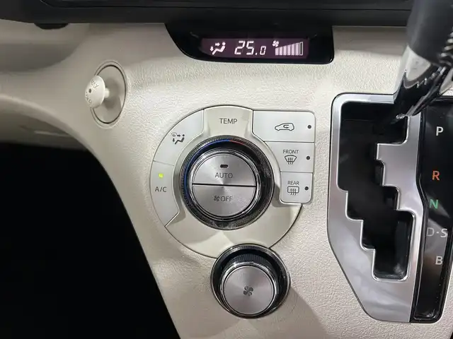 トヨタ シエンタ G 大阪府 2016(平28)年 5.3万km レッドマイカM 純正ナビ(地デジ/CD再生/Bluetooth) バックカメラ ETC 両側パワースライドドア 衝突軽減 トヨタセーフティセンス シートヒーター スマートキー プッシュスタート ドラレコ