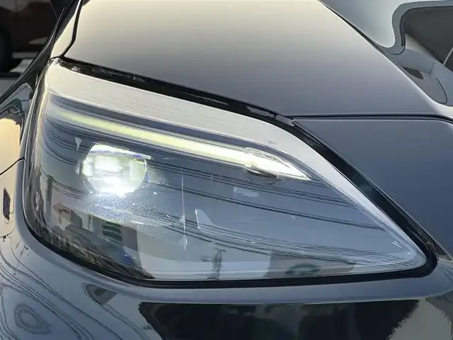 トヨタ ヤリスクロス ハイブリッド Z 山口県 2022(令4)年 3.5万km ブラックマイカ 純正ナビ＆フルセグTV/　＆全方位モニター/純正フロアマット/純正LEDヘッドライト/純正18インチアルミ/運転席パワーシート/フロントシートヒーター/ステアリングヒーター/オートライト/オートハイビーム/クルーズコントロール/ビルトインETC
