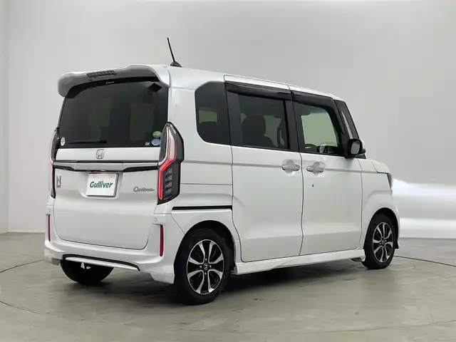 ホンダ Ｎ ＢＯＸ カスタム G L ホンダセンシング 埼玉県 2019(平31)年 3.4万km プラチナホワイトパール 純正ナビ　バックカメラ　ビルトインＥＴＣ　前後ドライブレコーダー　ホンダセンシング　アダプティブクルーズコントロール　純正アルミホイール　スマートキー　オートライト　ＬＥＤヘッドライト　地デジフルセグ