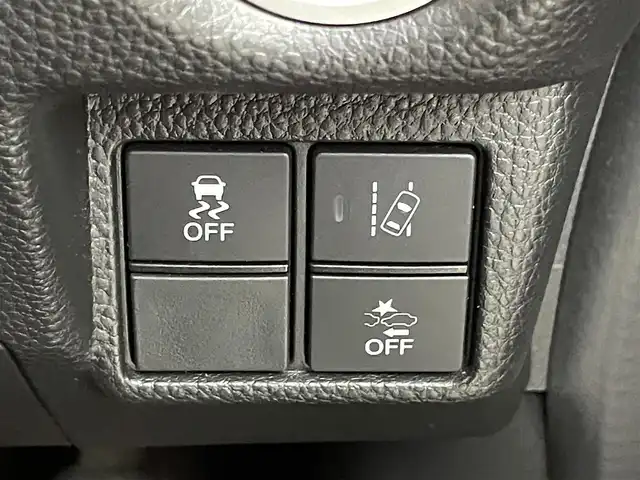 ホンダ Ｎ ＢＯＸ カスタム G L ホンダセンシング 埼玉県 2019(平31)年 3.4万km プラチナホワイトパール 純正ナビ　バックカメラ　ビルトインＥＴＣ　前後ドライブレコーダー　ホンダセンシング　アダプティブクルーズコントロール　純正アルミホイール　スマートキー　オートライト　ＬＥＤヘッドライト　地デジフルセグ