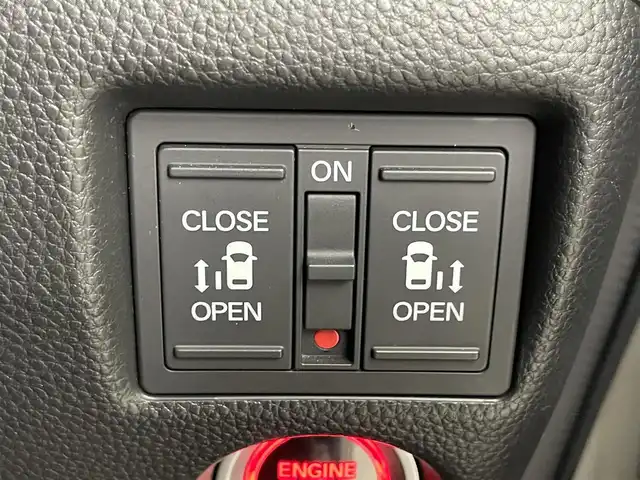 ホンダ Ｎ ＢＯＸ カスタム G L ホンダセンシング 埼玉県 2019(平31)年 3.4万km プラチナホワイトパール 純正ナビ　バックカメラ　ビルトインＥＴＣ　前後ドライブレコーダー　ホンダセンシング　アダプティブクルーズコントロール　純正アルミホイール　スマートキー　オートライト　ＬＥＤヘッドライト　地デジフルセグ