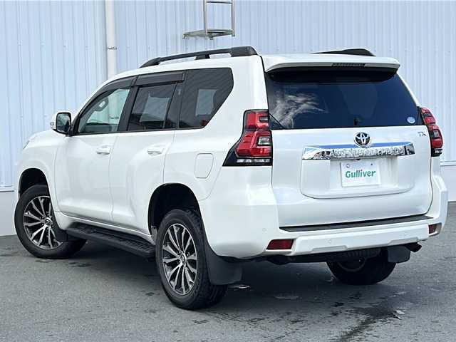 トヨタ ランドクルーザー プラド TX Lパッケージ 三重県 2018(平30)年 6万km ホワイトパールクリスタルシャイン 社外ナビ /サンルーフ /バックカメラ /ETC2.0 /前後コーナーセンサー /本革シート /前席パワーシート /前席シートエアコン /クルーズコントロール /衝突軽減ブレーキ/LEDヘッドライト /オートハイビーム /オートライト/革巻きステアリング /ステアリングスイッチ/電動格納ミラー/禁煙車