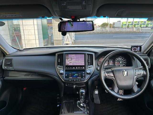 トヨタ クラウン アスリート S 埼玉県 2015(平27)年 8.2万km ホワイトパールクリスタルシャイン シートヒーター/エアシート/バックカメラ/デジタルインナーミラー/パワーシート/クルーズコントロール/Bluetooth/MT付AT/社外フルエアロ/純正アルミホイール/ドライブレコーダー/LEDヘッドライト/エスペリアダウンサス