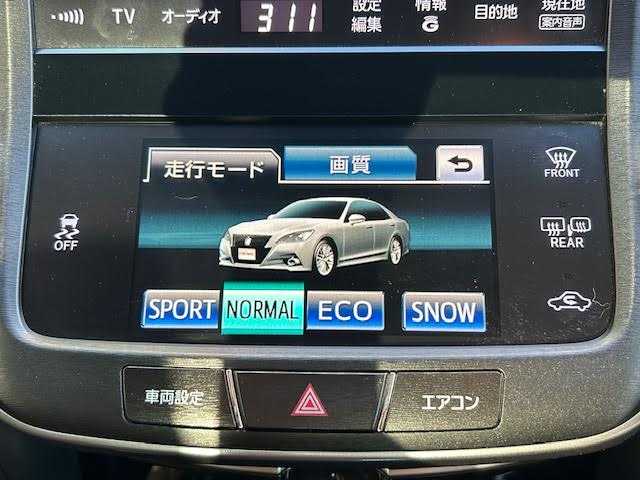 トヨタ クラウン アスリート S 埼玉県 2015(平27)年 8.2万km ホワイトパールクリスタルシャイン シートヒーター/エアシート/バックカメラ/デジタルインナーミラー/パワーシート/クルーズコントロール/Bluetooth/MT付AT/社外フルエアロ/純正アルミホイール/ドライブレコーダー/LEDヘッドライト/エスペリアダウンサス