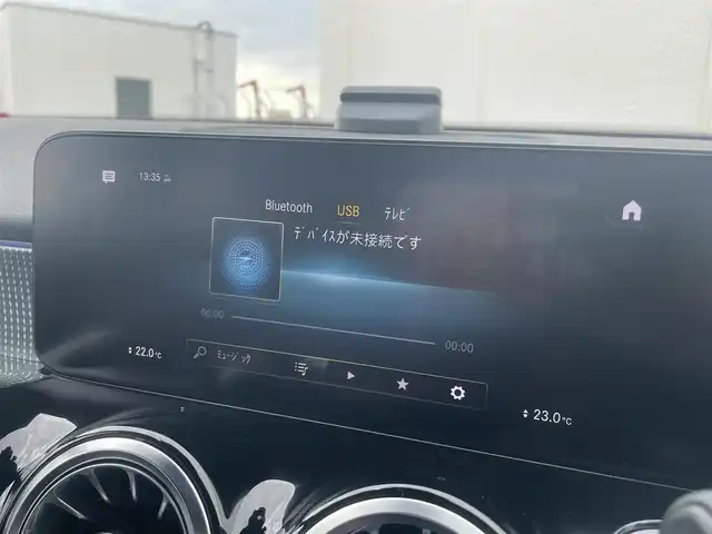 メルセデス・ベンツ Ｍ・ベンツ ＧＬＢ２００ｄ 4マチック 東京都 2022(令4)年 3.7万km コスモスブラック ナビゲーションパッケージ/MBUX/レーダーセーフティパッケージ/ACC/BSA/LKA/Aブレーキアシスト/360°カメラ/LEDオートライト/Wチャージ/パドルシフト/パワーバックドア/フットオープナー/前席メモリ付パワーシート/前席シートヒーター/64色アンビエントライト/ダイナミックセレクト/純正前後ドライブレコーダー/ETC2.0/キーレスゴー/SOFIX