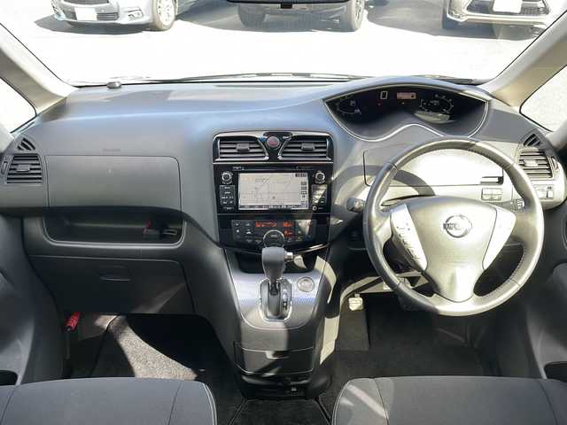 日産 セレナ ライダー B ZZ S HV 茨城県 2014(平26)年 5.3万km ダイヤモンドブラック ワンオーナー/純正ナビ/　　【フルセグTV/BT・DVD/CD】/アラウンドビューモニター/両側パワースライドドア/横滑り防止装置/レーンキープアシスト/ふらつき検知装置/クルーズコントロール/純正16インチアルミホイール/LEDオートライト/純正フロアマット/記録簿/プッシュスタート/保証書/取扱説明書