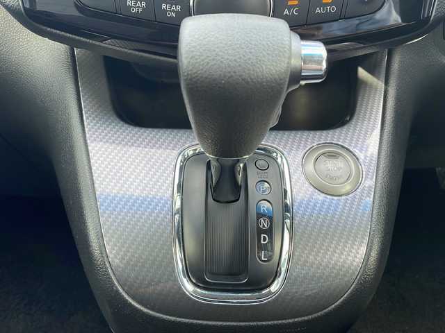 日産 セレナ ライダー B ZZ S HV 茨城県 2014(平26)年 5.3万km ダイヤモンドブラック ワンオーナー/純正ナビ/　　【フルセグTV/BT・DVD/CD】/アラウンドビューモニター/両側パワースライドドア/横滑り防止装置/レーンキープアシスト/ふらつき検知装置/クルーズコントロール/純正16インチアルミホイール/LEDオートライト/純正フロアマット/記録簿/プッシュスタート/保証書/取扱説明書