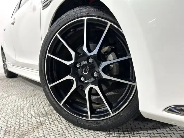 トヨタ アクア G G’s 大阪府 2014(平26)年 6万km ライムホワイトパールクリスタルシャイン 純正SDナビフルセグTV/DVD/CD/AM/FMBluetooth接続プッシュスタートスマートキーオートライトフォグランプバックカメラETCハーフレザーシート純正17インチAW電動格納ミラー