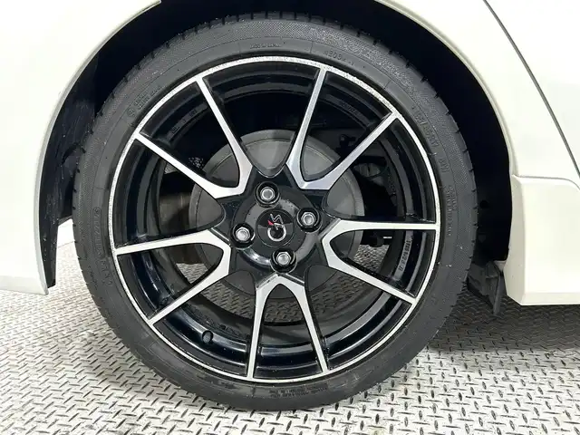 トヨタ アクア G G’s 大阪府 2014(平26)年 6万km ライムホワイトパールクリスタルシャイン 純正SDナビフルセグTV/DVD/CD/AM/FMBluetooth接続プッシュスタートスマートキーオートライトフォグランプバックカメラETCハーフレザーシート純正17インチAW電動格納ミラー