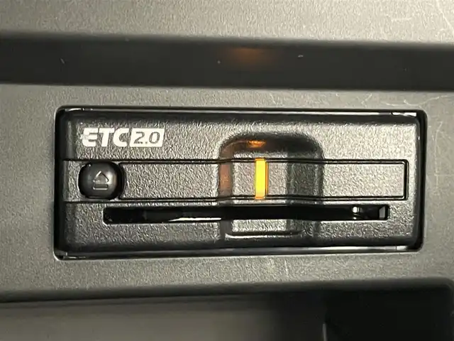 スズキ ソリオ バンディット HV MV 愛知県 2022(令4)年 1万km メロウディープレッドパール 純正９型ナビ　全方位カメラ　ＨＵＤ　両側パワスラ　禁煙　フルセグＴＶ　ＤＶＤ　追従クルコン　ＵＳＢ　シートヒーター　デュアルカメラブレーキサポート　ＥＴＣ　ＬＥＤオートライト　フォグ　リヤパーキングセンサー　純正マット　両側パワースライドドア　Bluetooth　衝突軽減　車線逸脱　スマートキー　プッシュスタート　リヤサーキュレーター