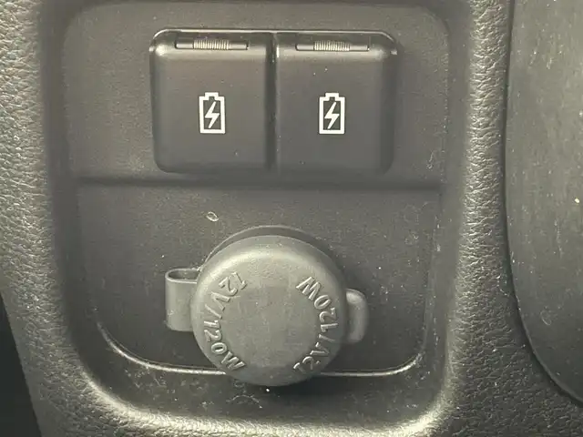 スズキ ソリオ バンディット HV MV 愛知県 2022(令4)年 1万km メロウディープレッドパール 純正９型ナビ　全方位カメラ　ＨＵＤ　両側パワスラ　禁煙　フルセグＴＶ　ＤＶＤ　追従クルコン　ＵＳＢ　シートヒーター　デュアルカメラブレーキサポート　ＥＴＣ　ＬＥＤオートライト　フォグ　リヤパーキングセンサー　純正マット　両側パワースライドドア　Bluetooth　衝突軽減　車線逸脱　スマートキー　プッシュスタート　リヤサーキュレーター