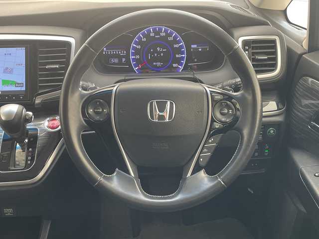 ホンダ オデッセイ アブソルート 20thアニバーサリー 愛知県 2015(平27)年 5.2万km ホワイトオーキッドパール ホンダセンシング/純正8型ナビ/フリップダウンモニター/両側パワースライドドア/レーダークルーズコントロール/バックカメラ/コーナーセンサー/純正アルミホイール/ＥＴＣ/LEDヘッドライト/パドルシフト/レーンキープアシスト/衝突軽減システム/フルセグ/CD DVD/Bluetooth/ステアリングスイッチ/スマートキー/プッシュスタート