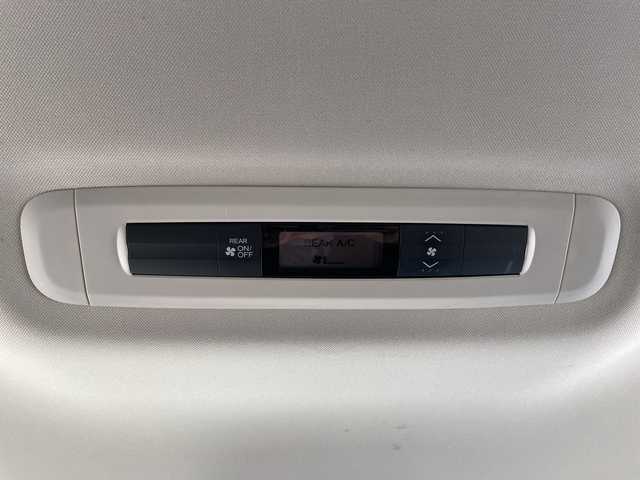 ホンダ オデッセイ アブソルート 20thアニバーサリー 愛知県 2015(平27)年 5.2万km ホワイトオーキッドパール ホンダセンシング/純正8型ナビ/フリップダウンモニター/両側パワースライドドア/レーダークルーズコントロール/バックカメラ/コーナーセンサー/純正アルミホイール/ＥＴＣ/LEDヘッドライト/パドルシフト/レーンキープアシスト/衝突軽減システム/フルセグ/CD DVD/Bluetooth/ステアリングスイッチ/スマートキー/プッシュスタート