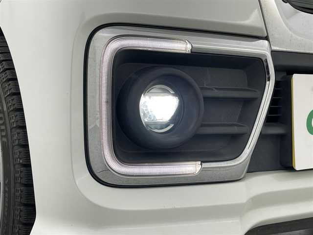 スズキ スペーシア カスタム HYBRID XS ターボ 埼玉県 2018(平30)年 5.6万km ピュアホワイトP 純正８インチナビ　全方位カメラ　両側パワースライドドア　ＬＥＤヘッドライト　ＬＥＤフォグ　シートヒーター　スマートキー　サーキュレーター　クルーズコントロール　コーナーセンサー　ドライブレコーダー/純正サマーAW車載
