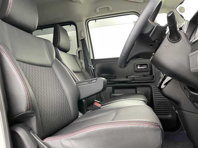 スズキ スペーシア カスタム HYBRID XS ターボ 埼玉県 2018(平30)年 5.6万km ピュアホワイトP 純正８インチナビ　全方位カメラ　両側パワースライドドア　ＬＥＤヘッドライト　ＬＥＤフォグ　シートヒーター　スマートキー　サーキュレーター　クルーズコントロール　コーナーセンサー　ドライブレコーダー/純正サマーAW車載