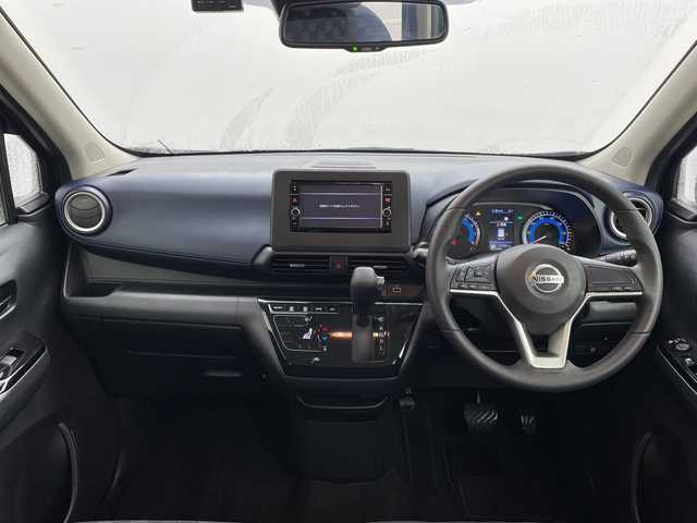 日産 デイズ ハイウェイスターX 茨城県 2022(令4)年 1.3万km ブラック 純正ナビ/(フルセグ/Bluetooth)/全方位カメラ/ドライブレコーダー/ＥＴＣ/本革巻きステアリング/純正LEDヘッドライト/フォグランプ/純正アルミホイール/車線逸脱防止支援システム/前方衝突予測警報/ふらつき警報/標識検知機能/先行車発進お知らせ/車線逸脱警報