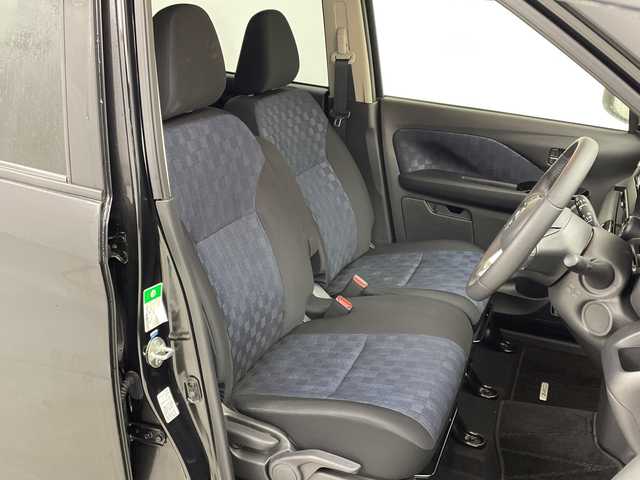 日産 デイズ ハイウェイスターX 茨城県 2022(令4)年 1.3万km ブラック 純正ナビ/(フルセグ/Bluetooth)/全方位カメラ/ドライブレコーダー/ＥＴＣ/本革巻きステアリング/純正LEDヘッドライト/フォグランプ/純正アルミホイール/車線逸脱防止支援システム/前方衝突予測警報/ふらつき警報/標識検知機能/先行車発進お知らせ/車線逸脱警報