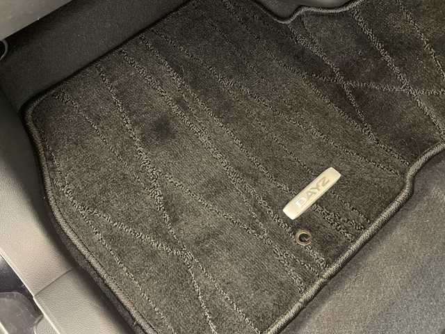 日産 デイズ ハイウェイスターX 茨城県 2022(令4)年 1.3万km ブラック 純正ナビ/(フルセグ/Bluetooth)/全方位カメラ/ドライブレコーダー/ＥＴＣ/本革巻きステアリング/純正LEDヘッドライト/フォグランプ/純正アルミホイール/車線逸脱防止支援システム/前方衝突予測警報/ふらつき警報/標識検知機能/先行車発進お知らせ/車線逸脱警報