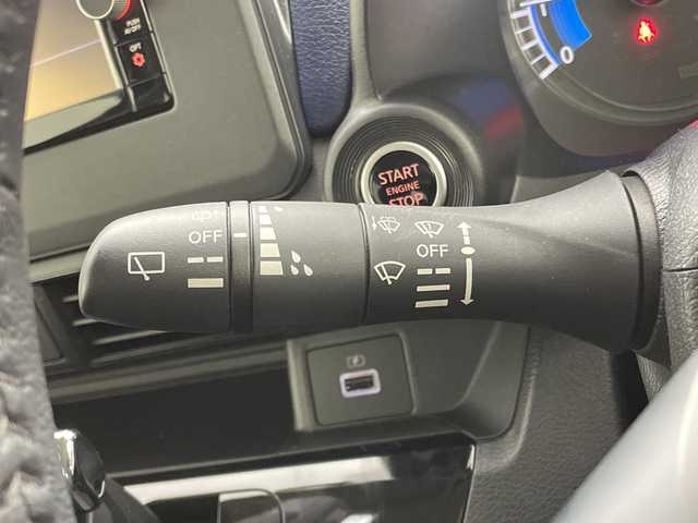 日産 デイズ ハイウェイスターX 茨城県 2022(令4)年 1.3万km ブラック 純正ナビ/(フルセグ/Bluetooth)/全方位カメラ/ドライブレコーダー/ＥＴＣ/本革巻きステアリング/純正LEDヘッドライト/フォグランプ/純正アルミホイール/車線逸脱防止支援システム/前方衝突予測警報/ふらつき警報/標識検知機能/先行車発進お知らせ/車線逸脱警報