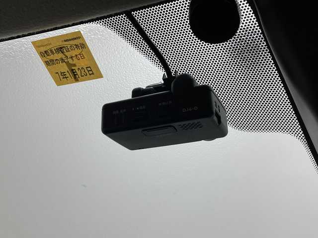 日産 デイズ ハイウェイスターX 茨城県 2022(令4)年 1.3万km ブラック 純正ナビ/(フルセグ/Bluetooth)/全方位カメラ/ドライブレコーダー/ＥＴＣ/本革巻きステアリング/純正LEDヘッドライト/フォグランプ/純正アルミホイール/車線逸脱防止支援システム/前方衝突予測警報/ふらつき警報/標識検知機能/先行車発進お知らせ/車線逸脱警報