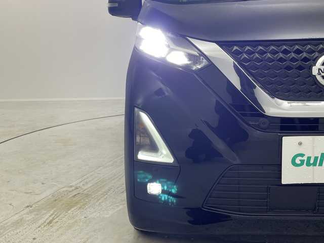 日産 デイズ ハイウェイスターX 茨城県 2022(令4)年 1.3万km ブラック 純正ナビ/(フルセグ/Bluetooth)/全方位カメラ/ドライブレコーダー/ＥＴＣ/本革巻きステアリング/純正LEDヘッドライト/フォグランプ/純正アルミホイール/車線逸脱防止支援システム/前方衝突予測警報/ふらつき警報/標識検知機能/先行車発進お知らせ/車線逸脱警報