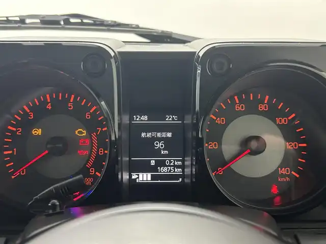 スズキ ジムニー XC 埼玉県 2021(令3)年 1.7万km ジャングルグリーン 純正８型ナビ　フルセグ　ＢＴ　ＤＶＤ　　クルーズコントロール　ＬＥＤヘッドライト　バックカメラ　ビルトインＥＴＣ　前席シートヒーター　オプショングリル　背面タイヤ　プッシュスタート　スペアキー