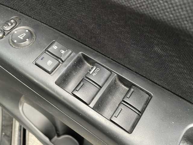 ホンダ Ｎ ＢＯＸ カスタム G Lパッケージ 岐阜県 2012(平24)年 11.8万km クリスタルブラックパール 純正HDDナビ /TV/バックカメラ/両側パワースライドドア/純正フロアマット/HIDヘッドライト/オートライト/ウインカーミラー/アームレスト/スマートキー/プッシュスタート/ドアバイザー/保証書/取扱説明書/スペアキー