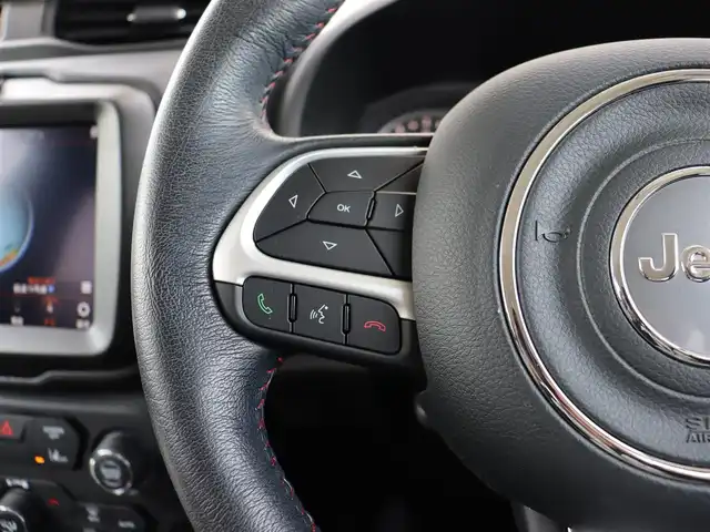 クライスラー・ジープ ジープ レネゲード 長野県 2020(令2)年 4.2万km 白 Ｄｏｔｔｙシートカバー　/ＵｃｏｎｎｅｃｔナビＴＶ　/Ｂカメラ　/ＣａｒＰｌａｙ　/クルーズコントロール　/Ｌａｎｅ／ＰａｒｋＳｅｎｓｅ　/ブラインドスポット　/パークセンサー　/セレクテインシステム　/スマートキー