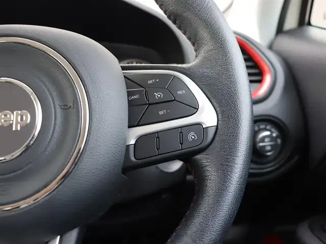 クライスラー・ジープ ジープ レネゲード 長野県 2020(令2)年 4.2万km 白 Ｄｏｔｔｙシートカバー　/ＵｃｏｎｎｅｃｔナビＴＶ　/Ｂカメラ　/ＣａｒＰｌａｙ　/クルーズコントロール　/Ｌａｎｅ／ＰａｒｋＳｅｎｓｅ　/ブラインドスポット　/パークセンサー　/セレクテインシステム　/スマートキー