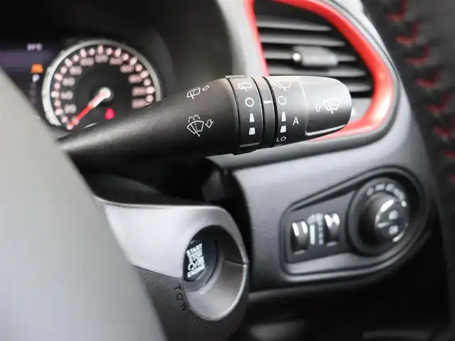クライスラー・ジープ ジープ レネゲード 長野県 2020(令2)年 4.2万km 白 Ｄｏｔｔｙシートカバー　/ＵｃｏｎｎｅｃｔナビＴＶ　/Ｂカメラ　/ＣａｒＰｌａｙ　/クルーズコントロール　/Ｌａｎｅ／ＰａｒｋＳｅｎｓｅ　/ブラインドスポット　/パークセンサー　/セレクテインシステム　/スマートキー