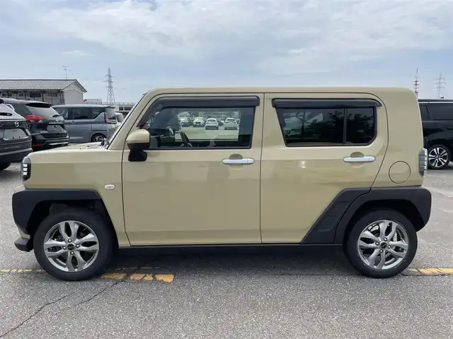 ダイハツ タフト X 石川県 2023(令5)年 2.5万km サンドベージュメタリック 社外メモリーナビ/フルセグTV/バックカメラ/ガラスルーフ/スマートキー/プッシュスタート/電動ミラー/ステアリングリモコン/社外アルミホイール/純正ホイール&スタッドレス/保証書