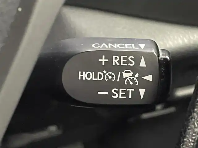 トヨタ Ｃ－ＨＲ G 熊本県 2017(平29)年 7.4万km メタルストリームM 純正9インチナビ【NSZT-Y66T】/フルセグTV・BT・CD・DVD・FM・AM/前方のみドライブレコーダー/ビルトインETC/バックカメラ/モデリスタエアロ（F・S・R）/レーダークルーズコントロール/トヨタセーフティーセンス/・プリクラッシュセーフティ/・レーンキープアシスト/・ブラインドスポットモニター/・ふらつき警報機能/・リアクロストラフィックアラート/横滑り防止/アイドリングストップ/クリアランスソナー/シーケンシャルウインカー/ブレーキホールド/ハーフレザーシート/前席シートヒーター/革巻きステアリング/純正フロアマット/純正18インチアルミホイール/オートライト/オートマチックハイビーム/LEDヘッドライト/フォグライト/スマートキー/プッシュスタート/保証書/取扱説明書