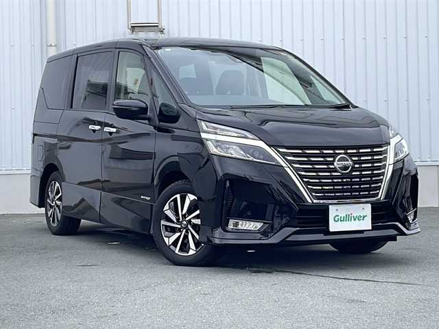日産 セレナ ハイウェイスター V 三重県 2021(令3)年 3.3万km ダイヤモンドブラック 純正１０型ナビ　フルセグＴＶ　プロパイロット　両側パワースライド　衝突軽減　レーンキープ　ＢＳＭ　バックカメラ　ドラレコ　ビルトインＥＴＣ　シートカバー　追従型クルーズコントロール　ＬＥＤライト　ステアリングリモコン　USBポート　アイドリングストップ　フォグランプ　電動格納ミラー　純正アルミ16インチ　スマートキー　プッシュスタート　オートライト　Wエアバック　ABS　横滑り防止装置　