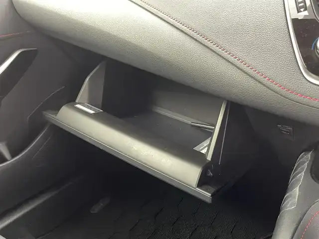 トヨタ カローラ スポーツ ハイブリッドG Z 熊本県 2018(平30)年 7万km アティチュードブラックマイカ 純正9インチナビNSZT-Y68T/(CD/DVD/AM/FM/USB/HDMI/BT)/バックカメラ/ビルトインETC/プリクラッシュセーフティ/レーンキープアシスト/クルーズコントロール追従あり/ブラインドスポットモニター/標識認識機能/電動パーキングブレーキ/前後コーナーセンサー/オートライト/オートマチックハイビーム/ヘッドライトレベライザー/スペアキー1本
